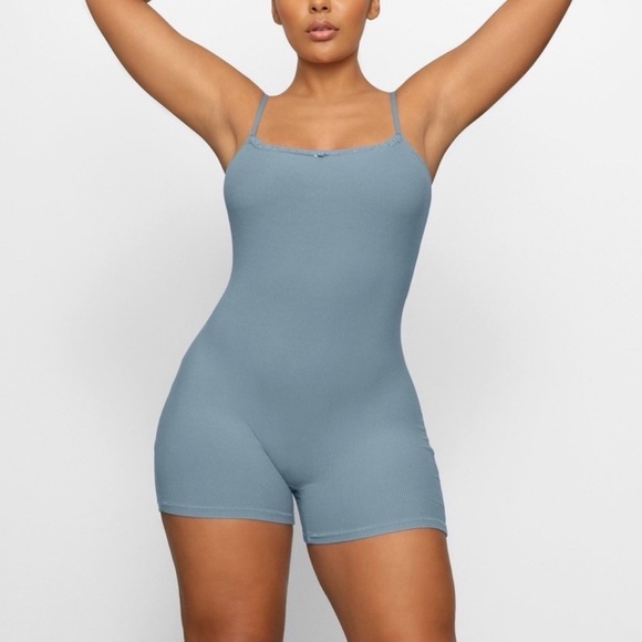 SKIMS Other - Skims Soft Lounge Lace Trim Onesie